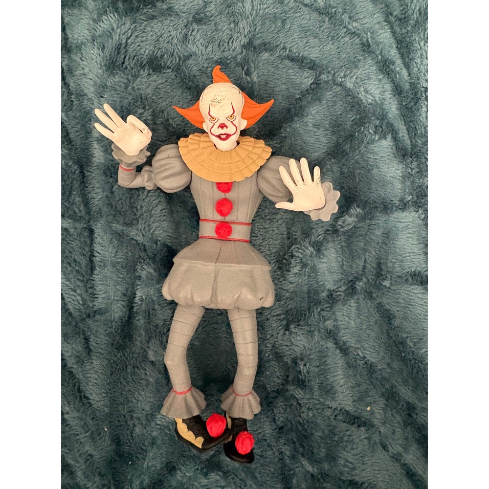 NJ Croce IT Pennywise the Dancing Clown Bendable Action Figure Horror Movie Toy